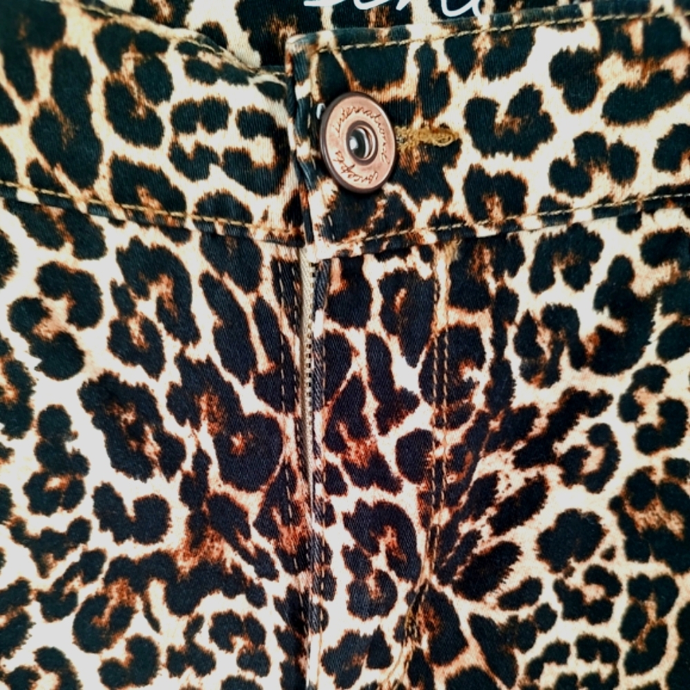 INC Regular Skinny Leg Leopard Women's Pants - Picture 3 of 10